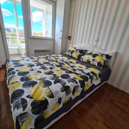 Daire Atena - Modern, Cozy & Bright 1br Free Parking Üsküp