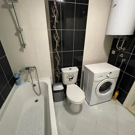 Daire Atena - Modern, Cozy & Bright 1br Free Parking